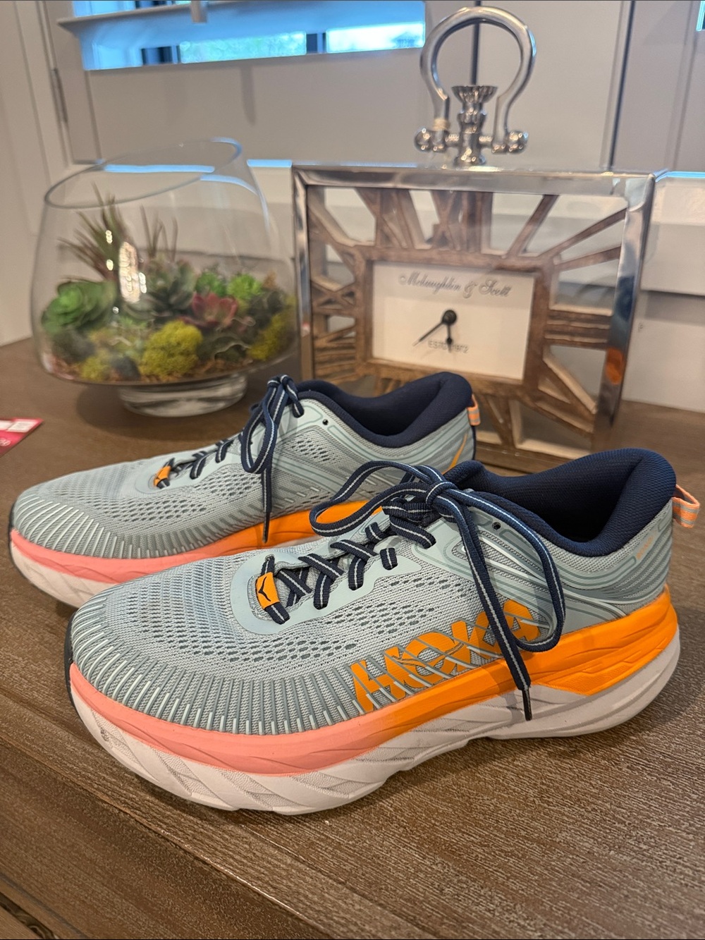 Hoka Bondi 7 Sneakers Size 7